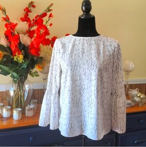 FREE! Apt. 9 White and Black Patterned Flowy Blouse With Ruffle Sleeves